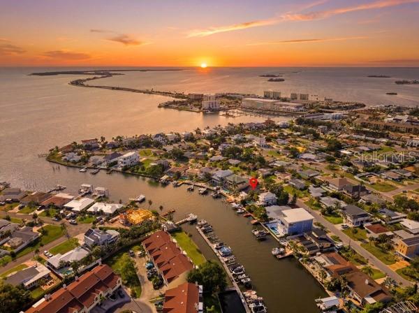 567 Baywood Dr., Dunedin, FL 34698