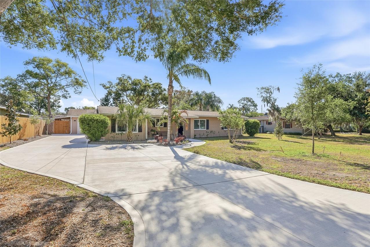 12109 Forest Hills Dr., Tampa, FL 33612