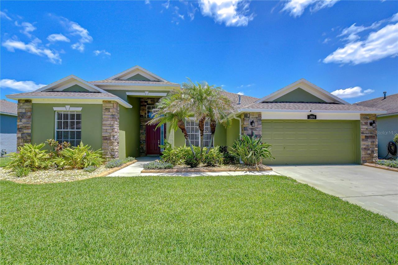 2804 Abbey Grove Dr., Valrico, FL 33594