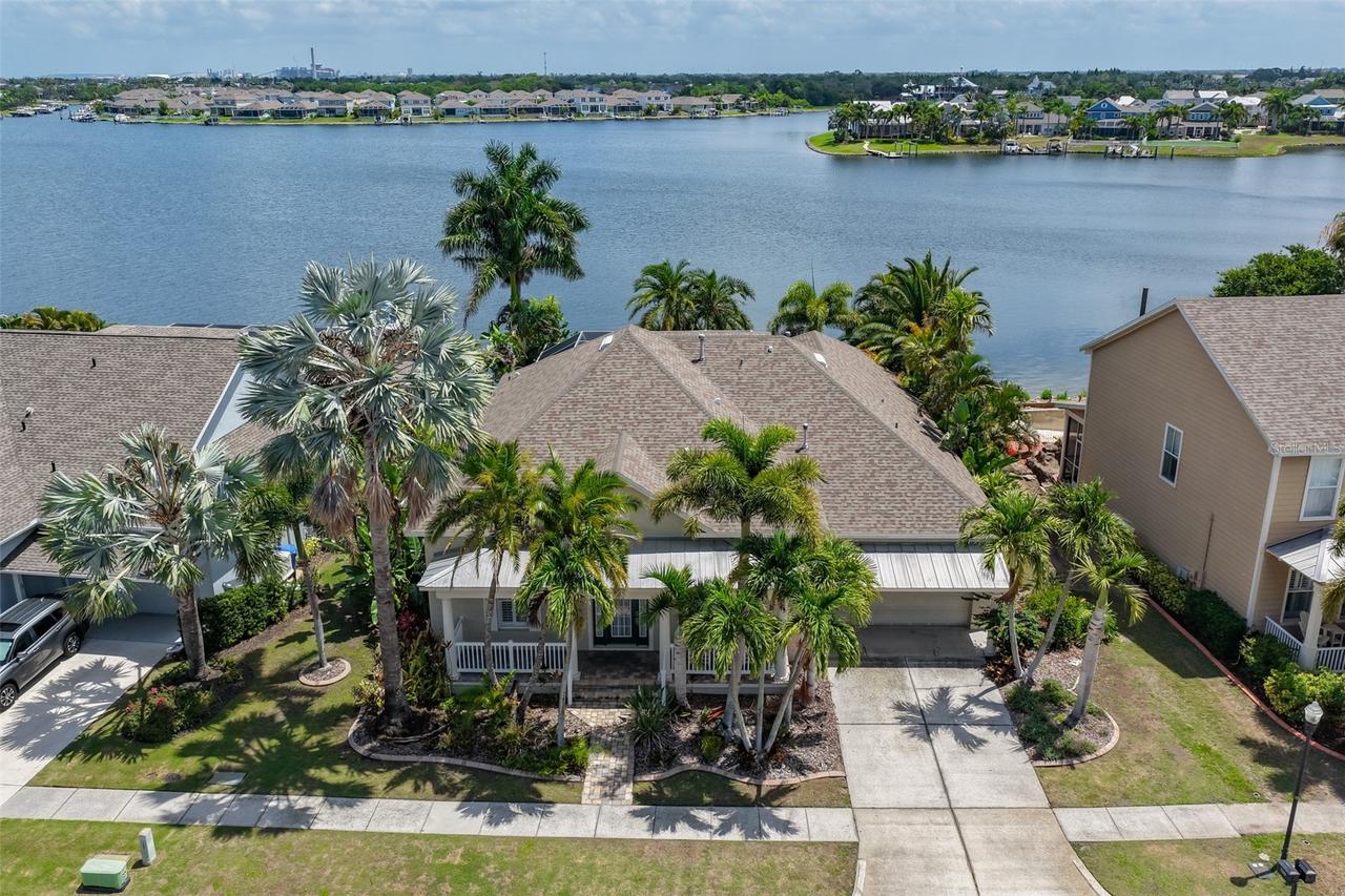 5229 Brighton Shore Dr., Apollo Beach, FL 33572