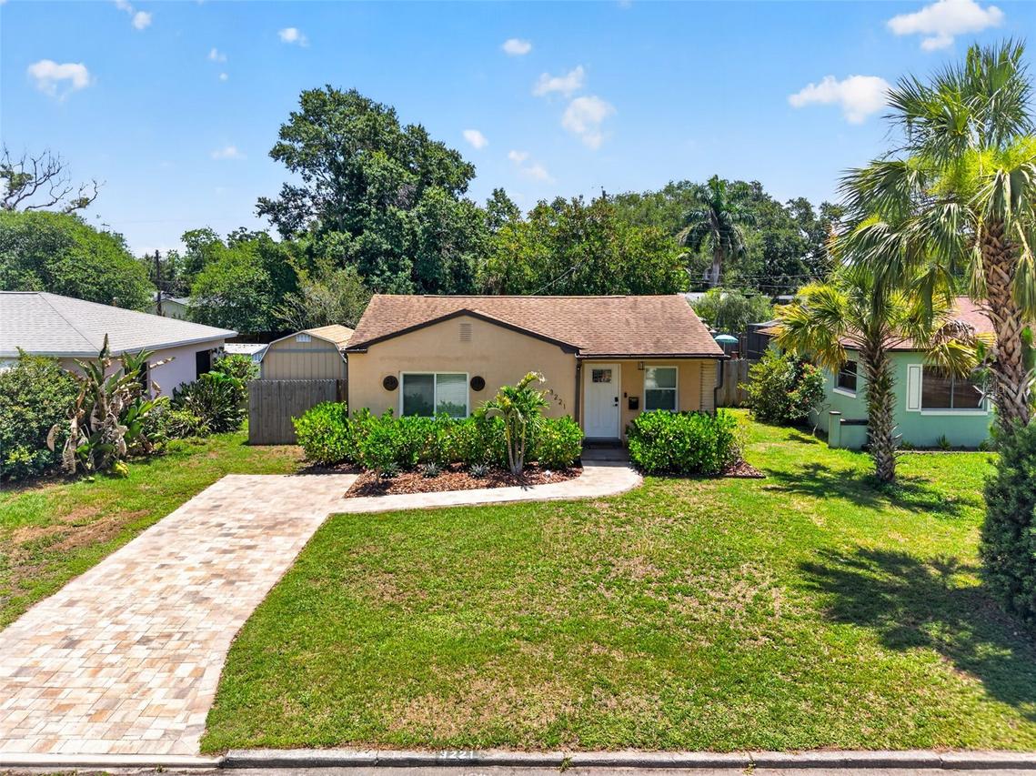 3221 14th St., St Petersburg, FL 33704