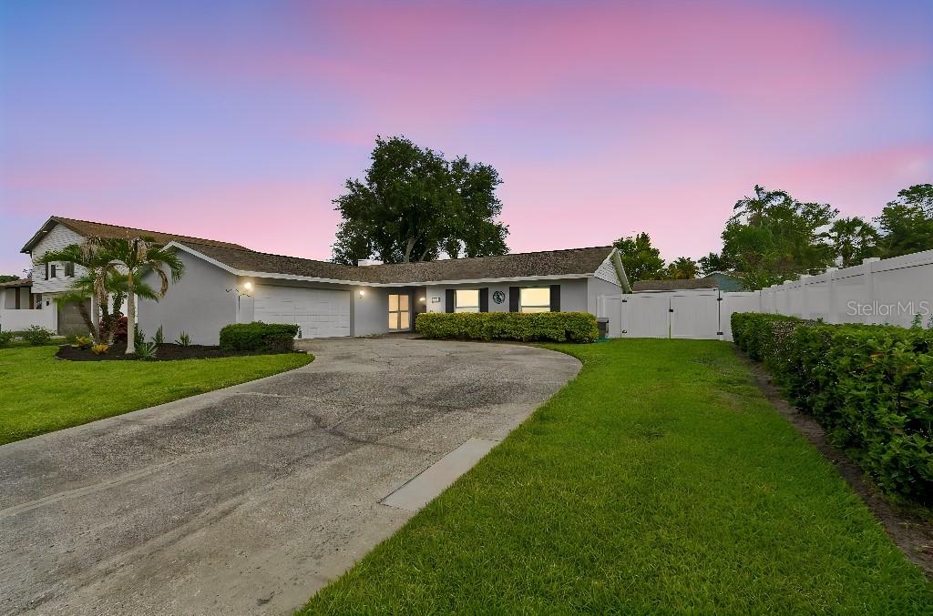 4009 Mountain Springs Ln., Tampa, FL 33624