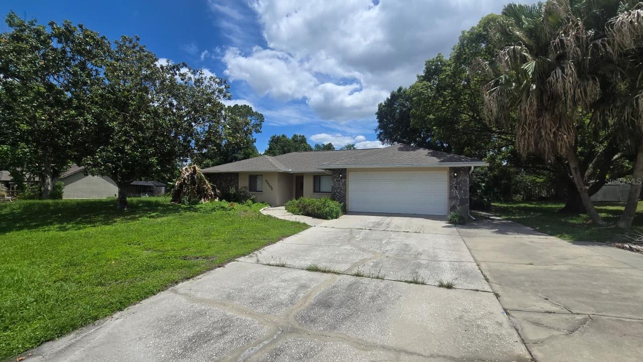 35208 Dolphin Lake Dr., Zephyrhills, FL 33541