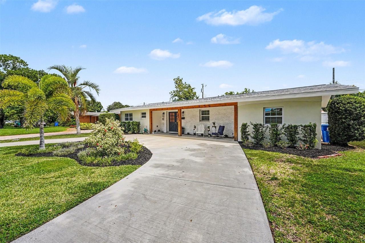 6825 11th Ave., St Petersburg, FL 33710