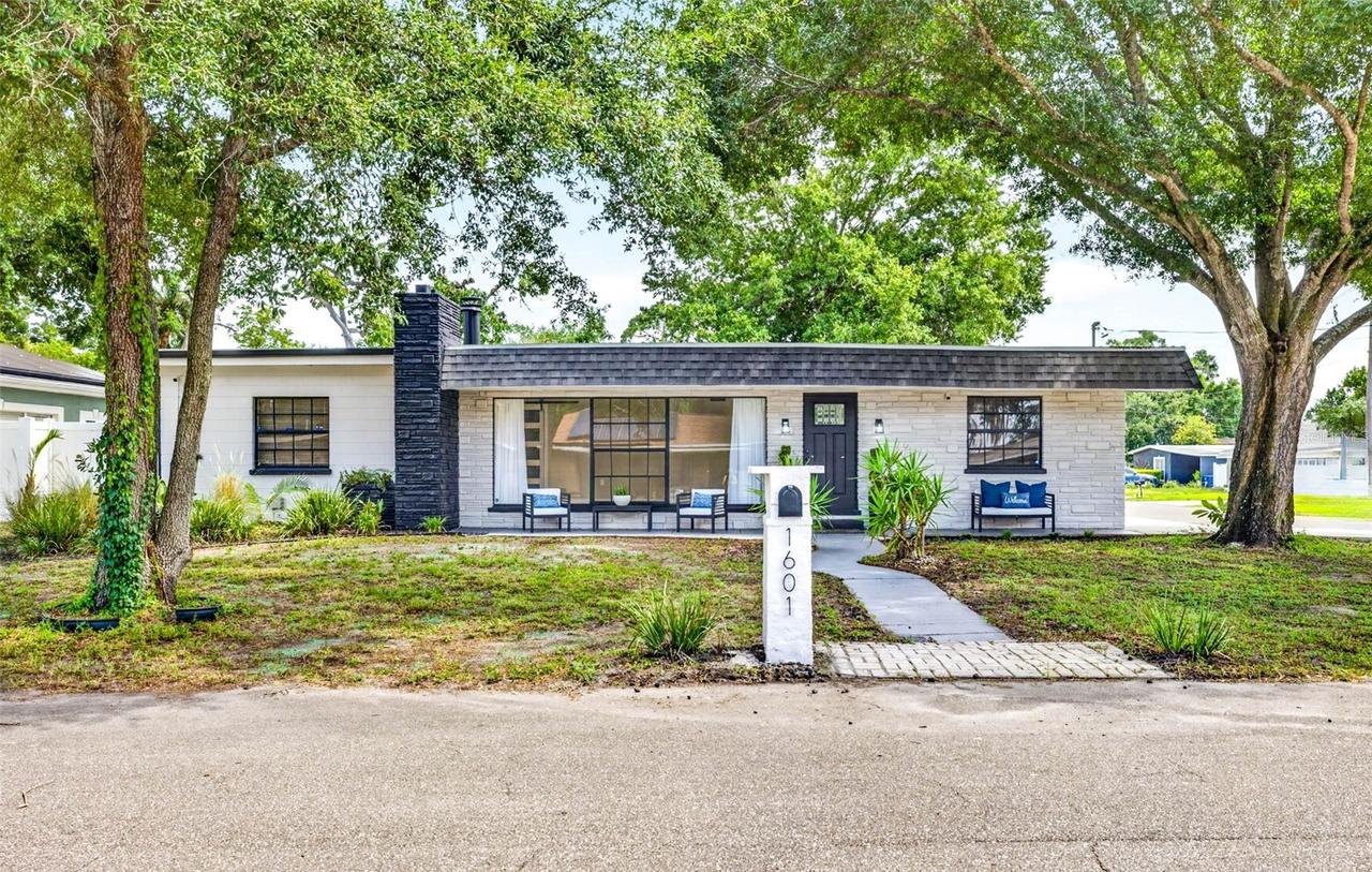 1601 E Paris St., Tampa, FL 33610