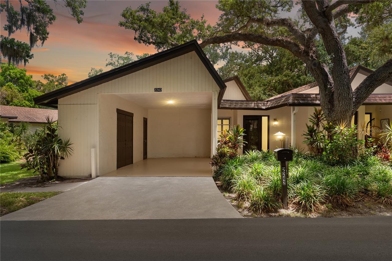 2242 Circlewood Dr. #24, Sarasota, FL 34231