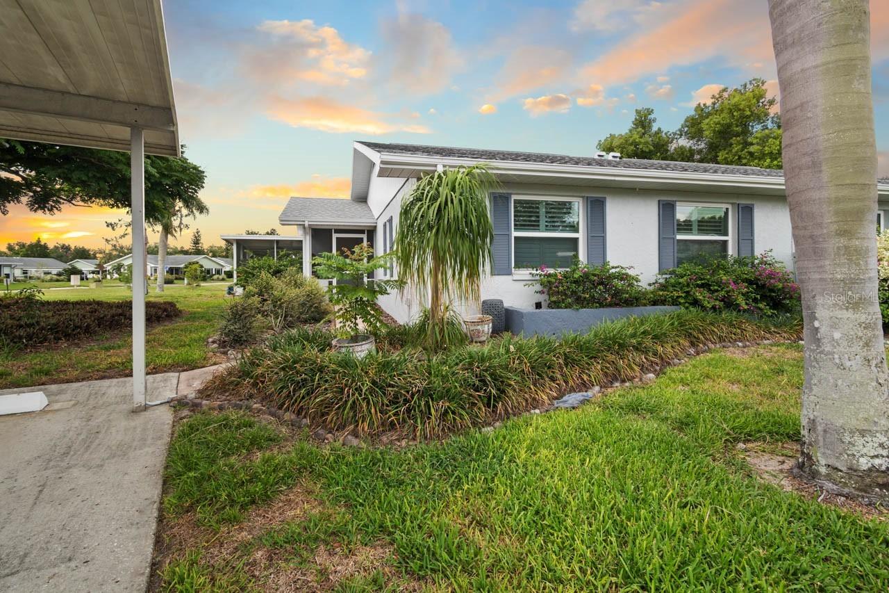2343 Glenmore Cir., Sun City Center, FL 33573