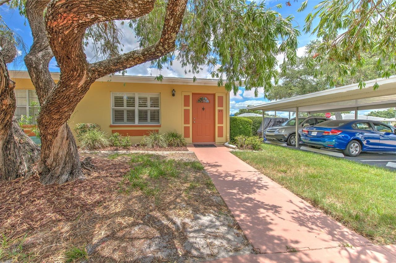 401 Dorchester Pl. #49, Sun City Center, FL 33573
