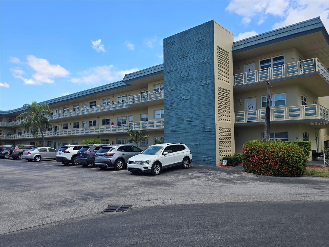 5750 80th St. #A106, St Petersburg, FL 33709