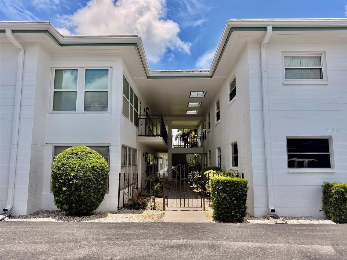3100 Hartford St. #114, St Petersburg, FL 33713