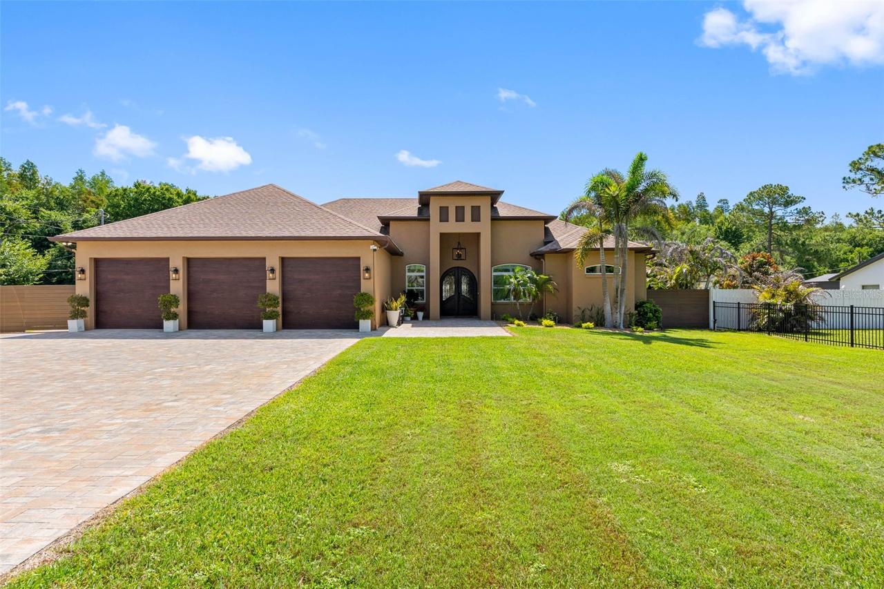 17117 Lakeshore Rd., Lutz, FL 33558