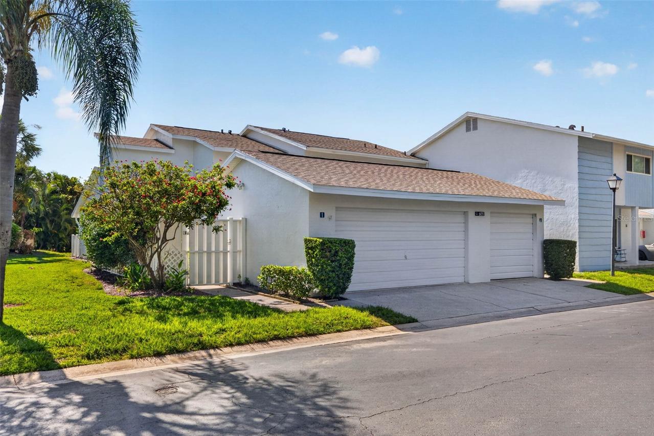 6655 Cape Sable Way #1, St Petersburg, FL 33702