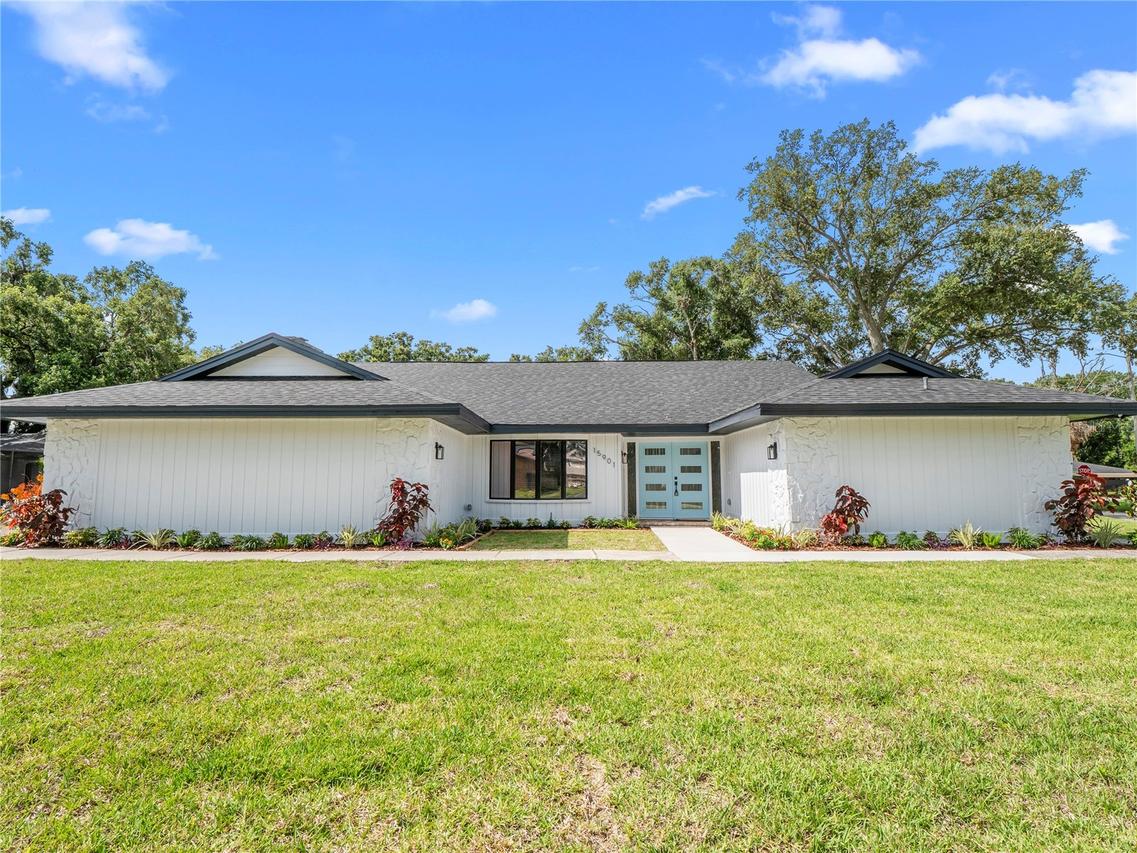 15901 Dover Cliffe Dr., Lutz, FL 33548