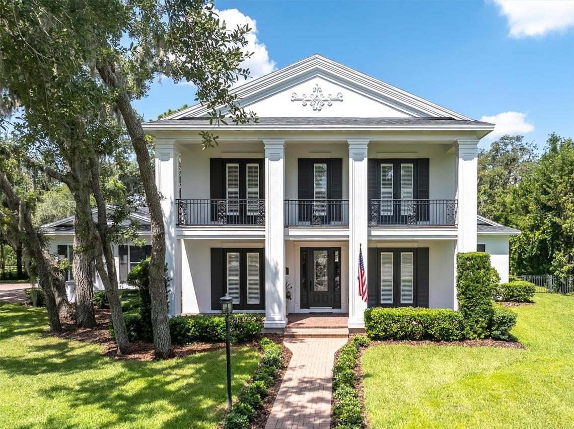 16301 Dunlindale Dr., Lithia, FL 33547