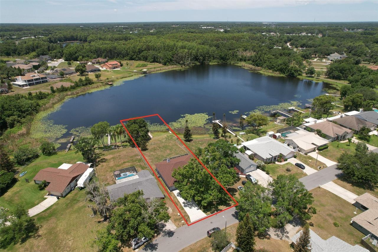2459 Shorewood Ln., Land O Lakes, FL 34639