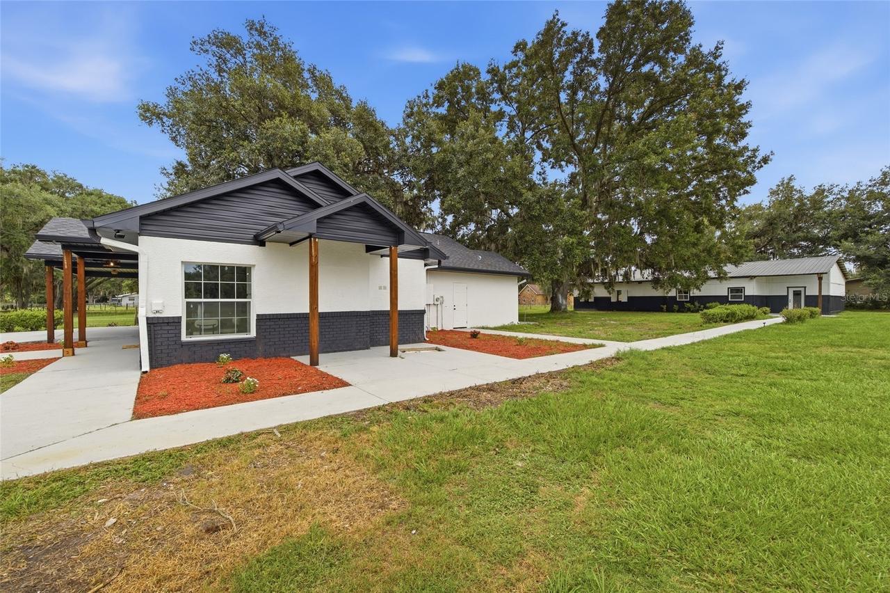 1205 E Knights Griffin Rd., Plant City, FL 33565