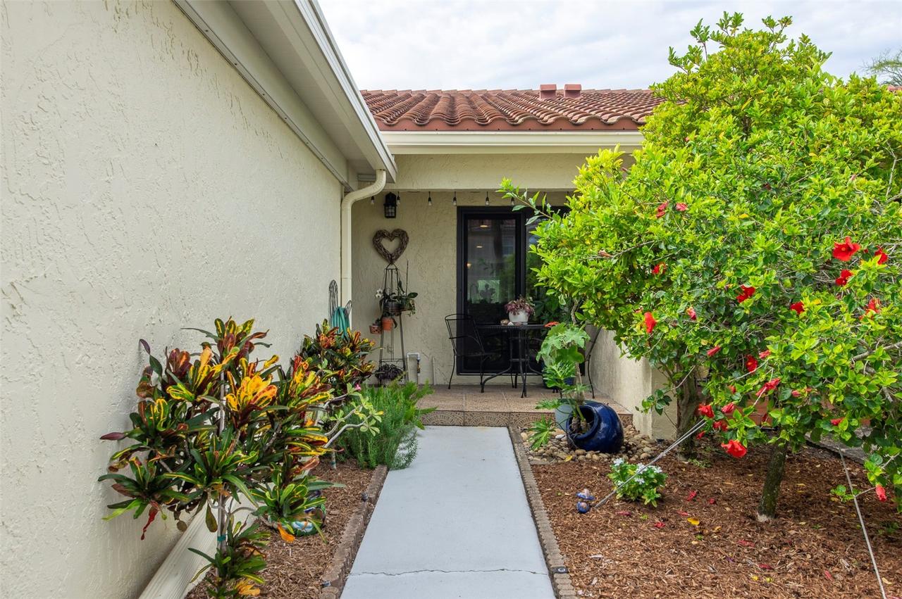 10152 Regal Dr., Largo, FL 33774