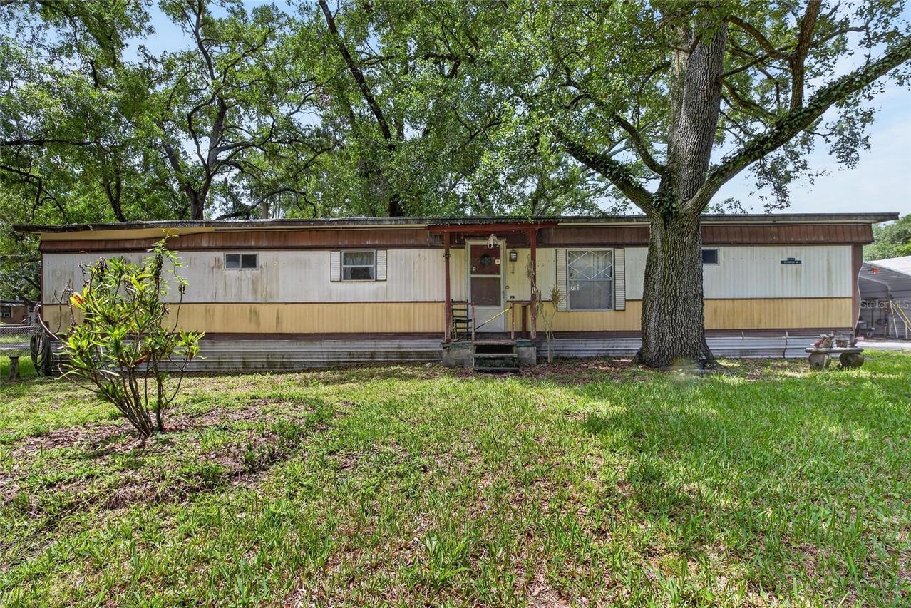 10227 Oak Ave., Tampa, FL 33619
