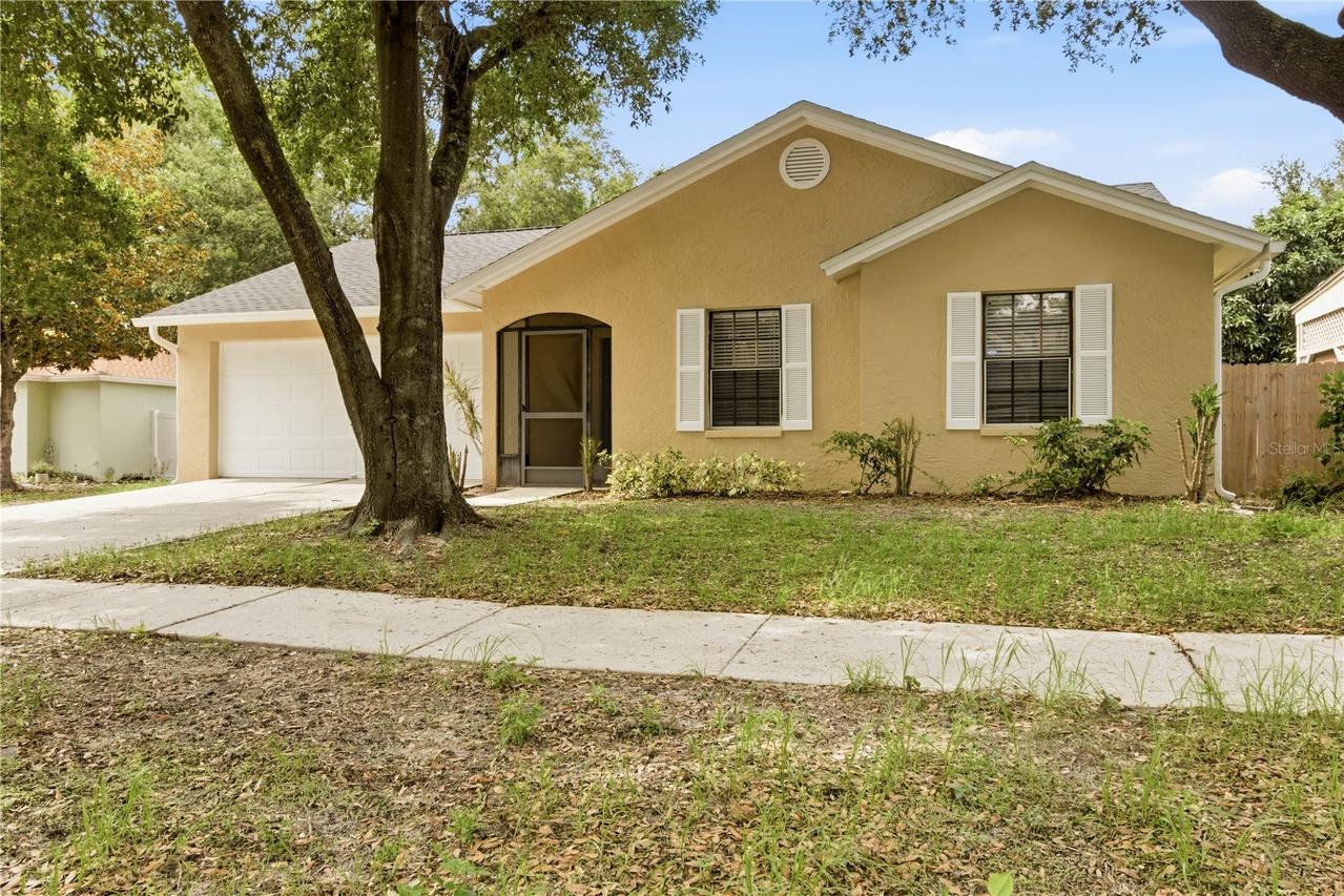 929 Sandywood Dr., Brandon, FL 33510