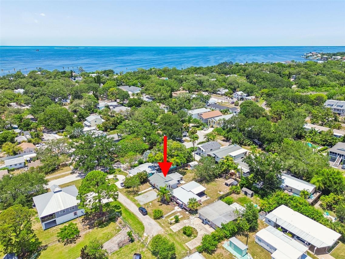 314 Maryland Ave., Crystal Beach, FL 34681