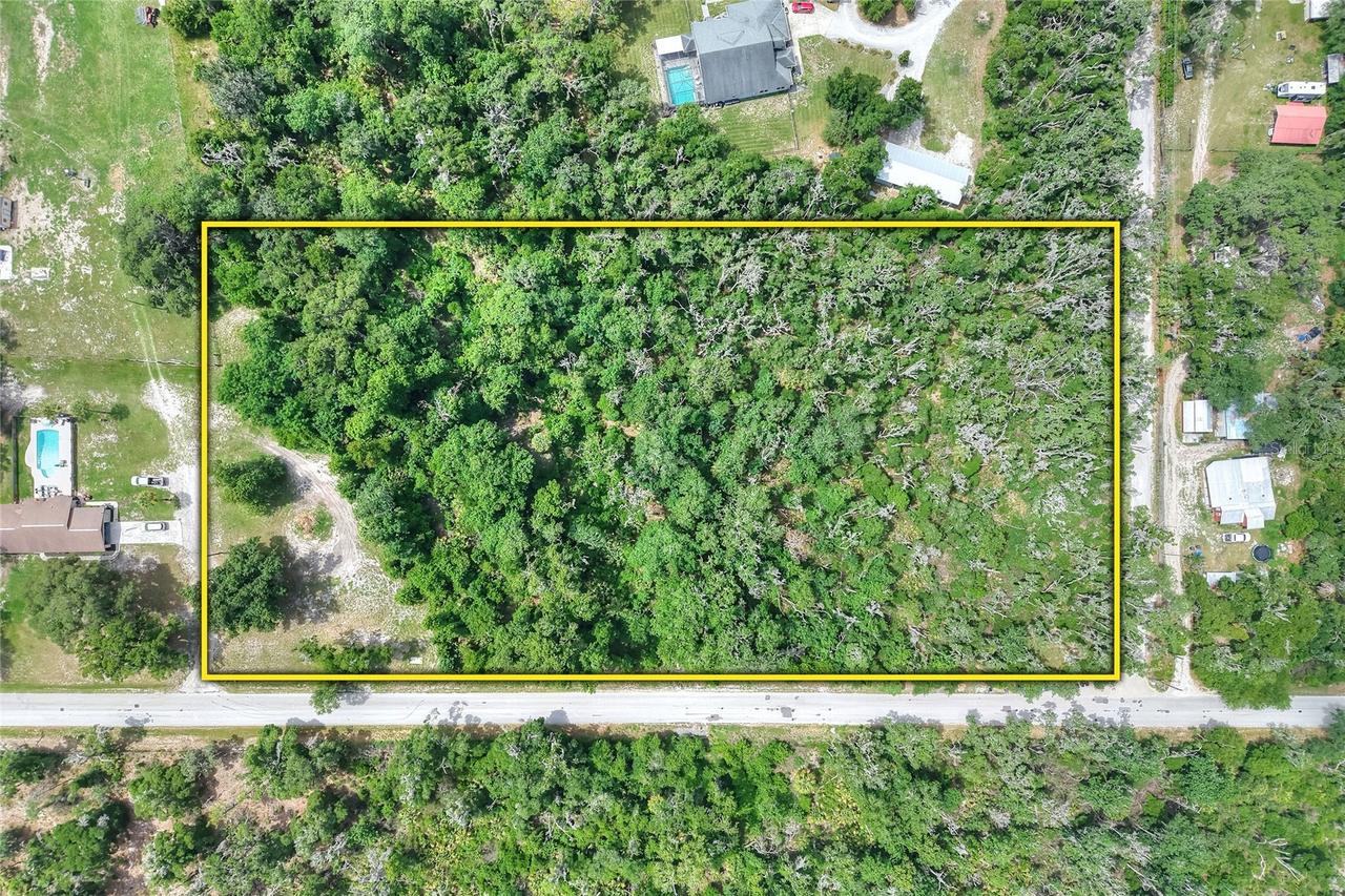 600 Thompson Rd., Lithia, FL 33547