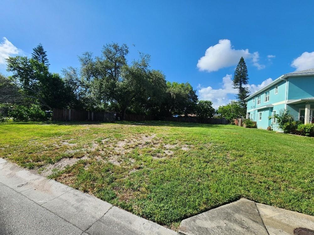 24th Ave., St Petersburg, FL 33713
