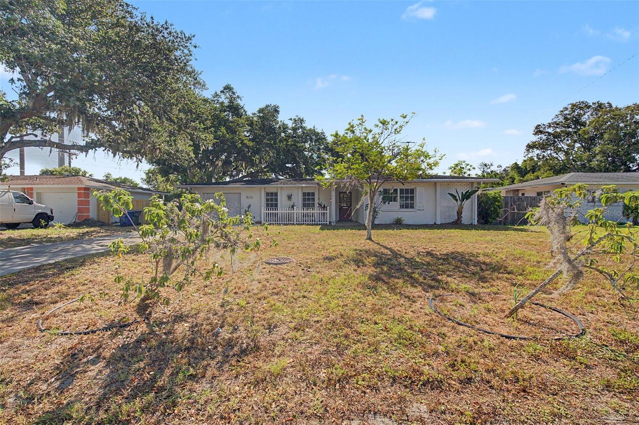 4113 Prudence Dr., Sarasota, FL 34235