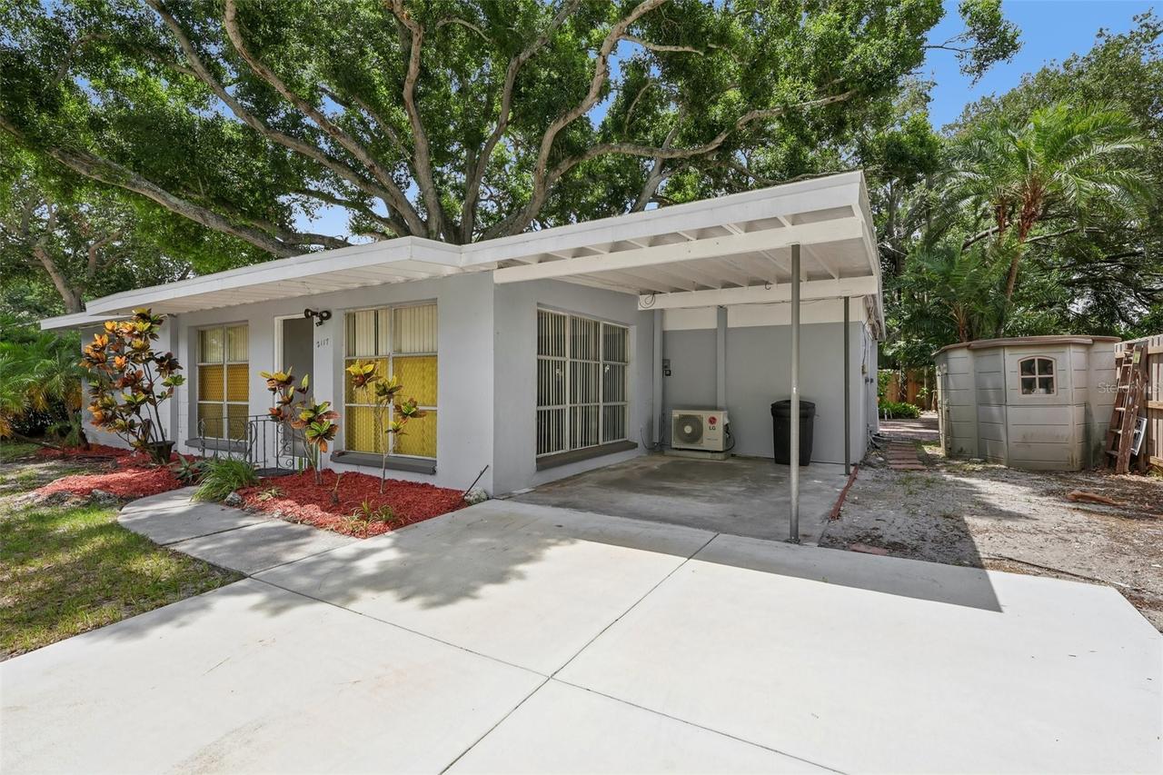 2117 Barcelona Dr., Clearwater, FL 33764
