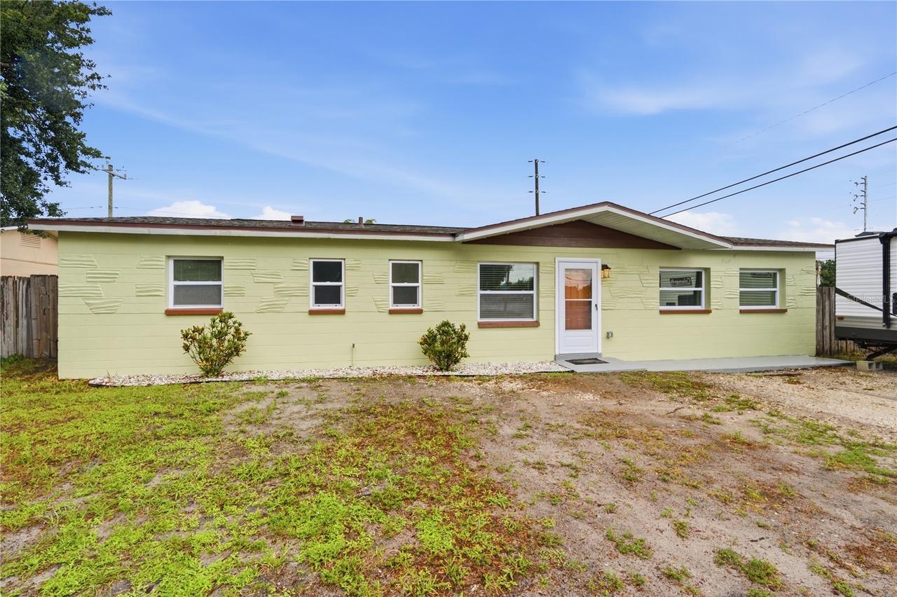 3991 14th Ave., Largo, FL 33771