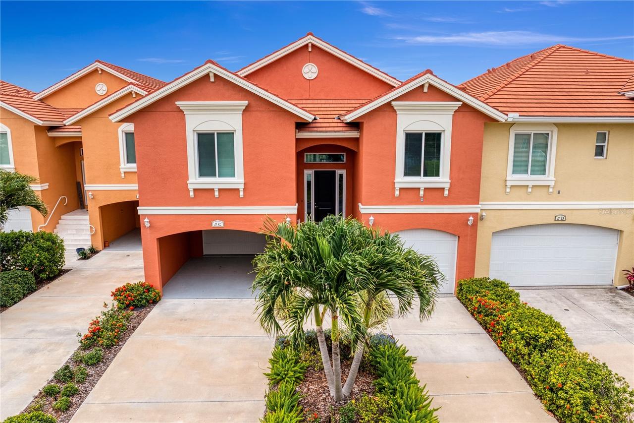 11 Franklin Ct. #C, St Petersburg, FL 33711