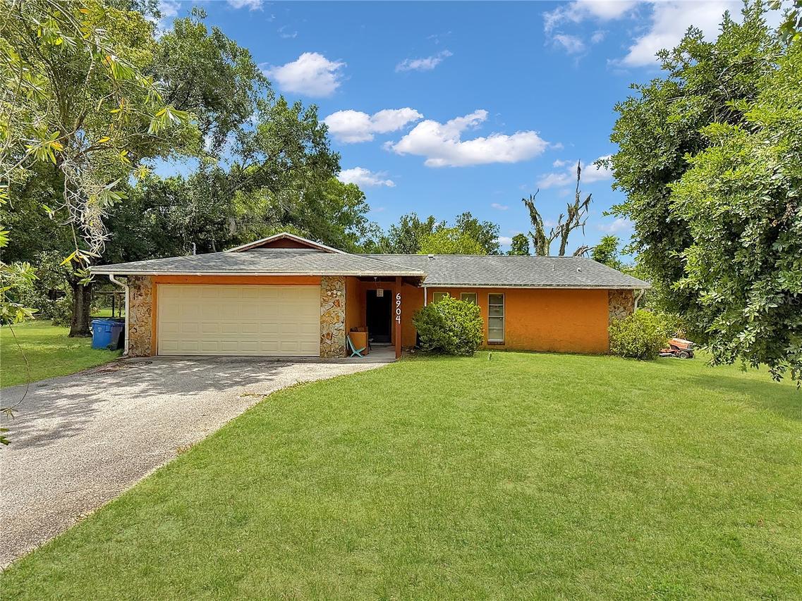 6904 Williams Rd., Seffner, FL 33584
