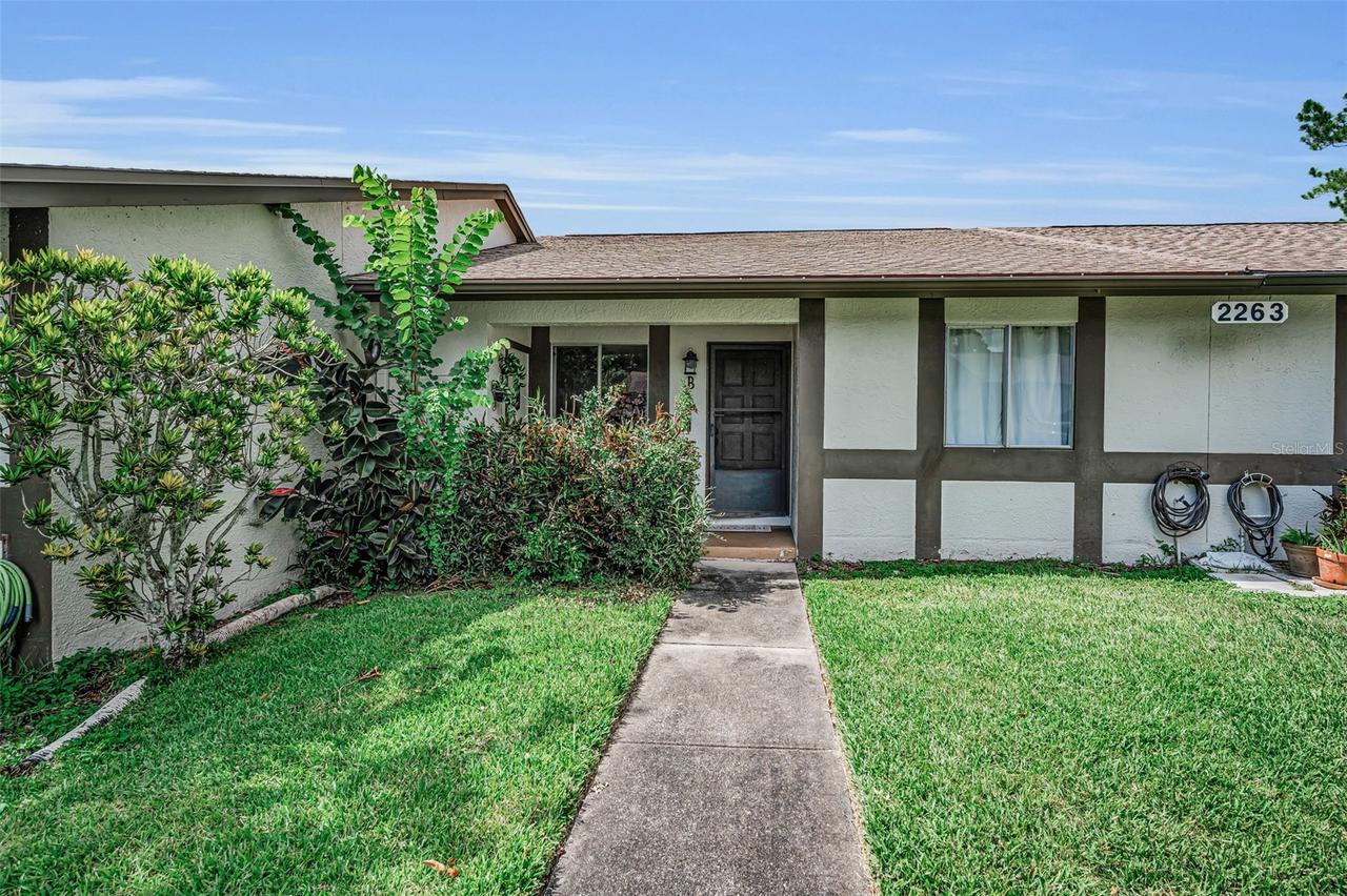 2263 Bancroft Cir. #B, Palm Harbor, FL 34683
