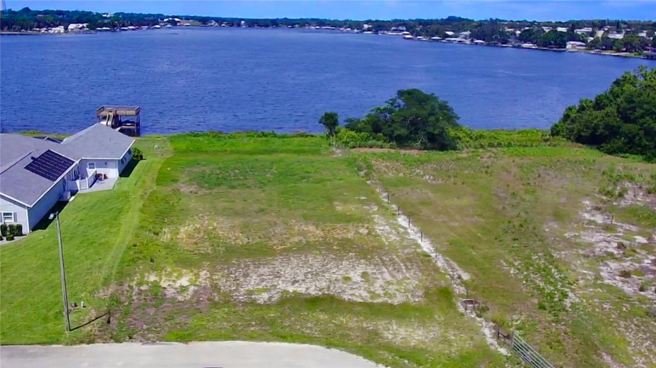 466 Sunset Pointe Dr., Lake Placid, FL 33852