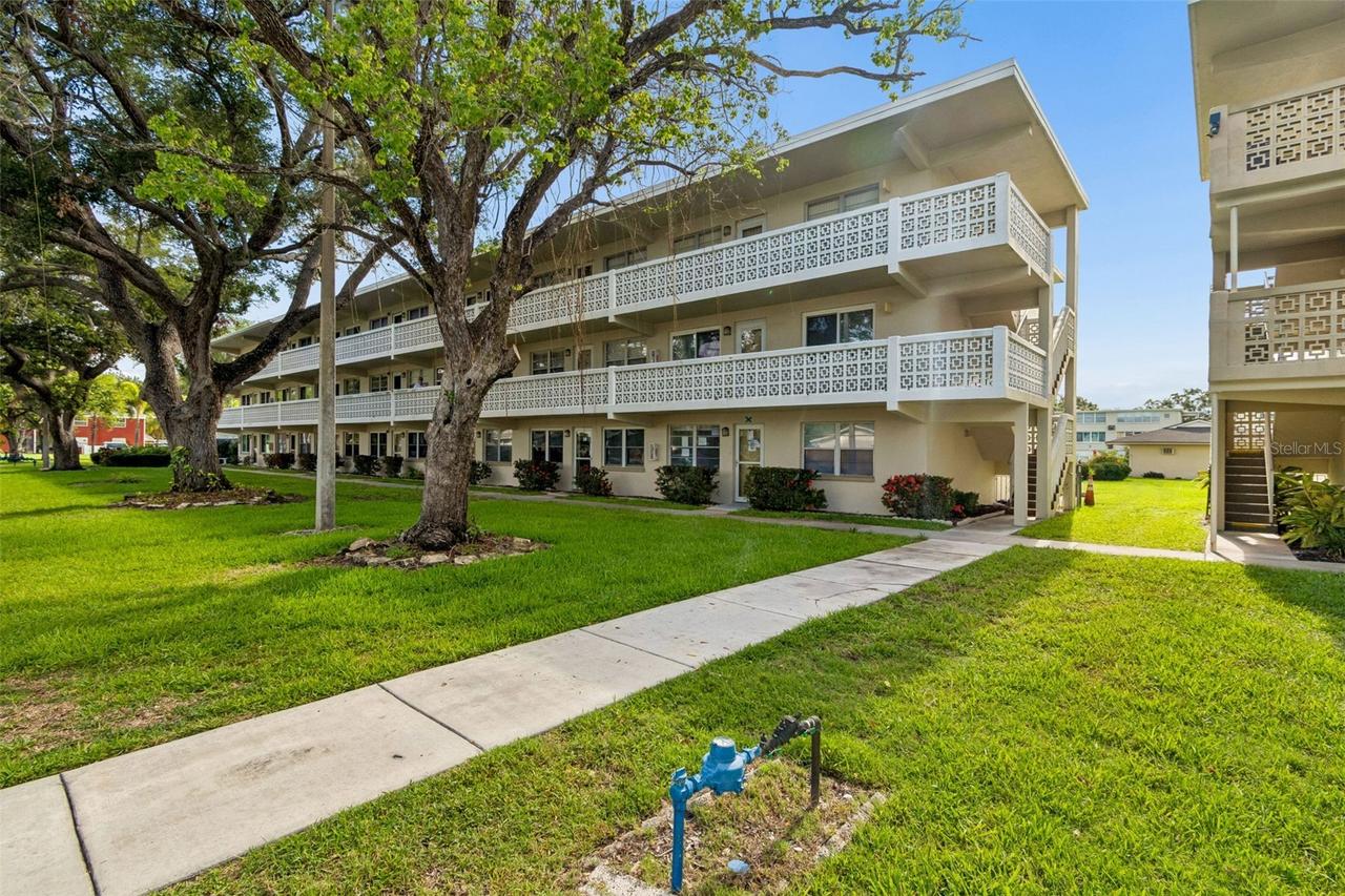 8101 11th St. #125, St Petersburg, FL 33702