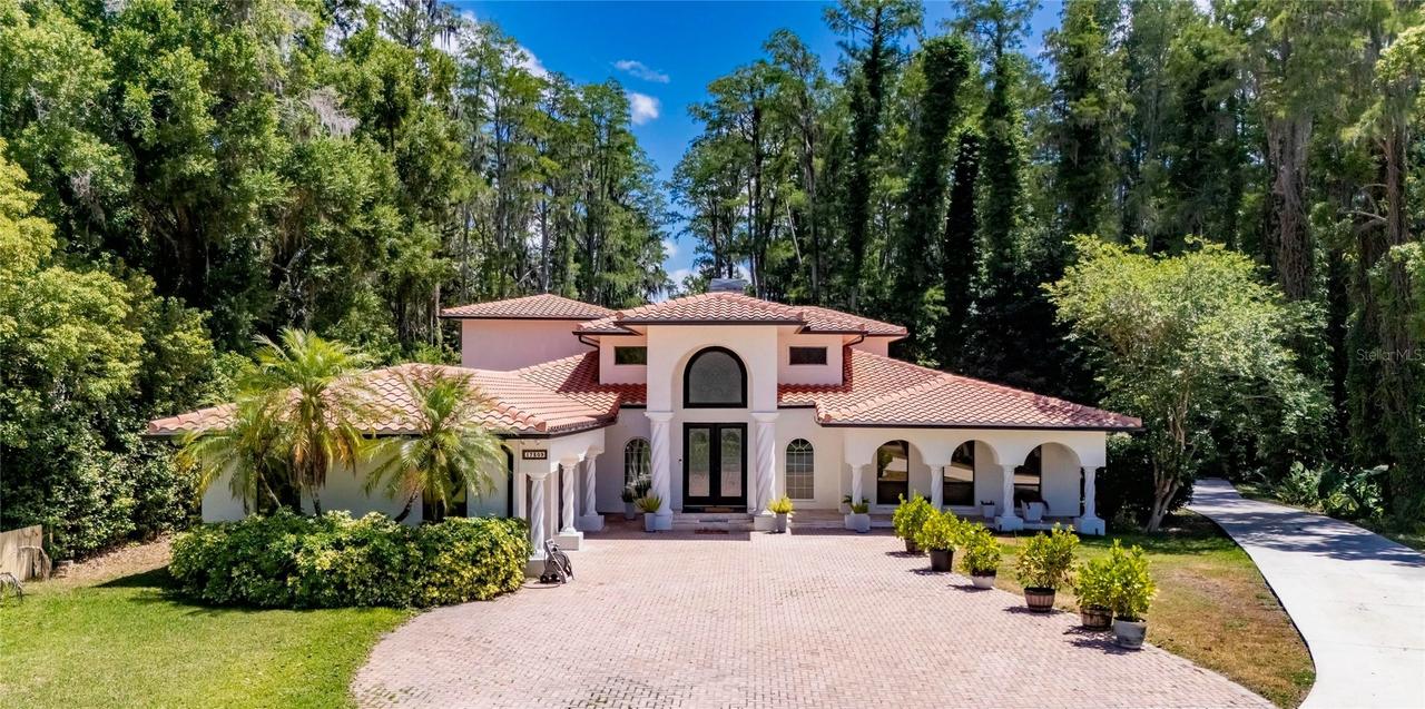17309 Linda Vista Cir., Lutz, FL 33548