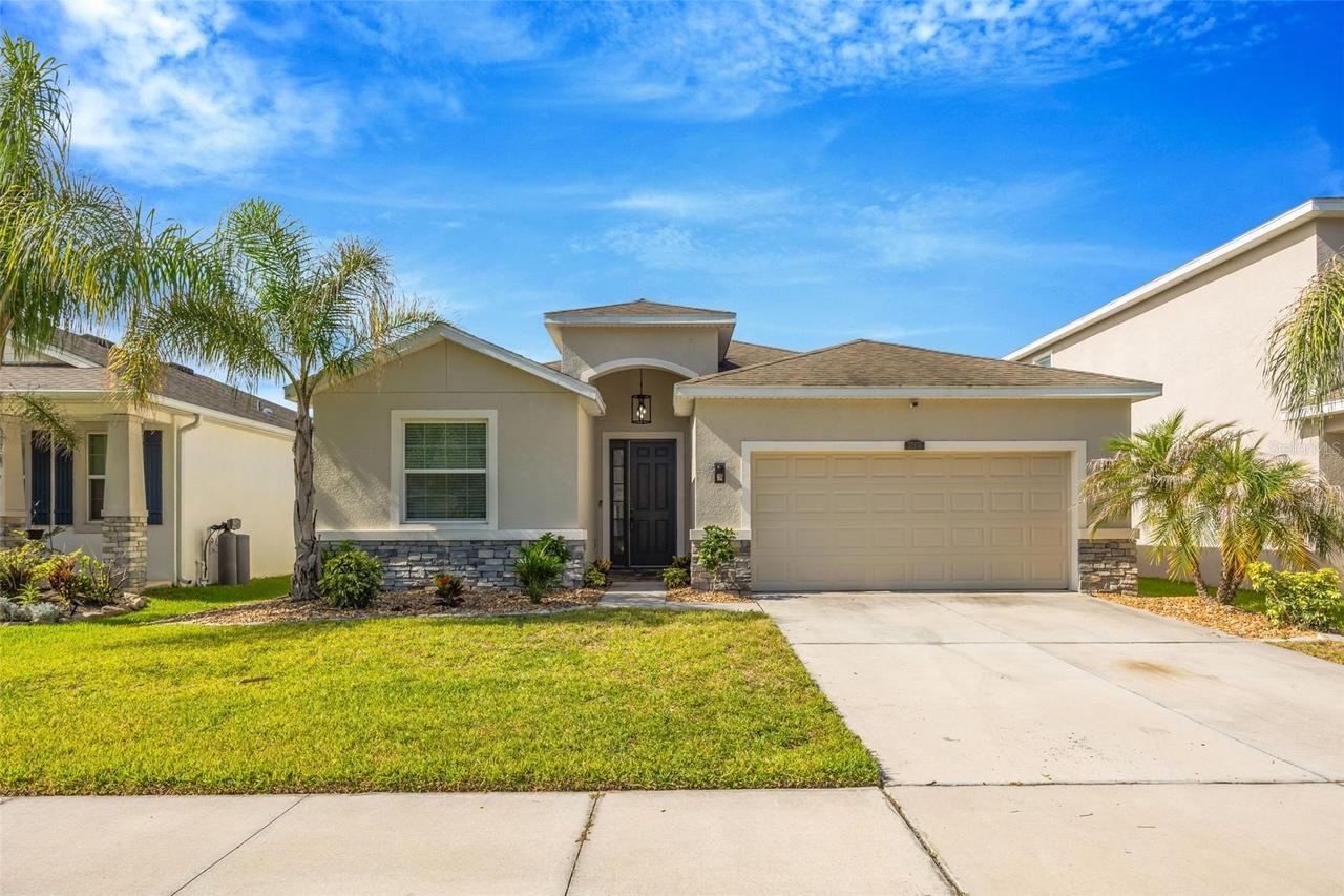 32876 Sand Creek Dr., Wesley Chapel, FL 33543