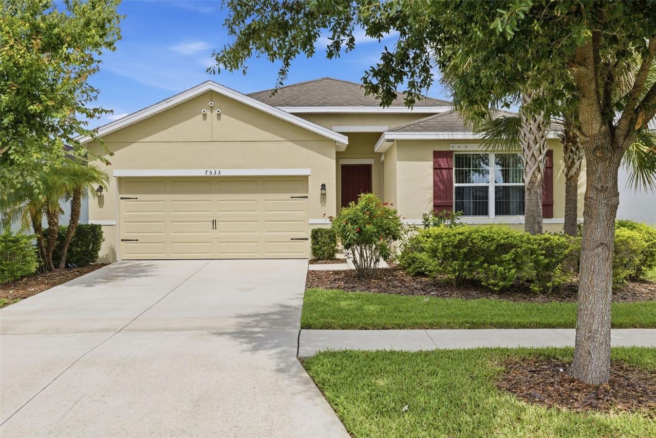 7533 Lantern Park Ave., Apollo Beach, FL 33572