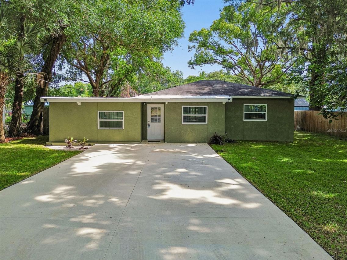 804 Valencia Rd., Plant City, FL 33563