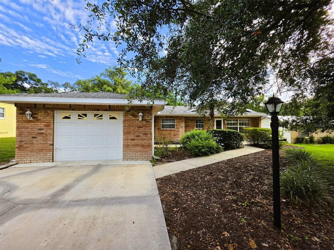 735 Overhill Rd., Deland, FL 32720