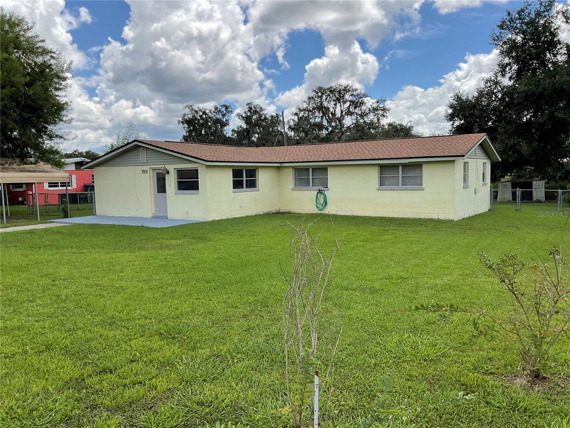 37820 Crystal Way, Dade City, FL 33523