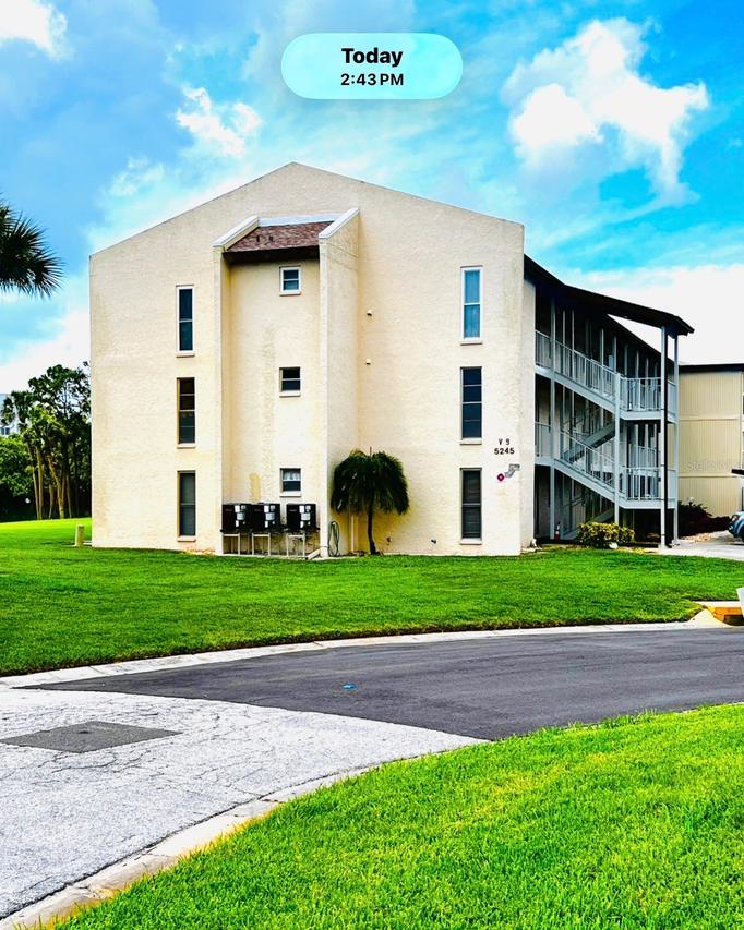 5245 Amulet Dr. #102, New Port Richey, FL 34652