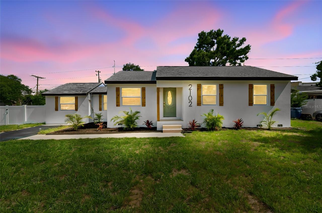 2102 W Ferris Ave., Tampa, FL 33603