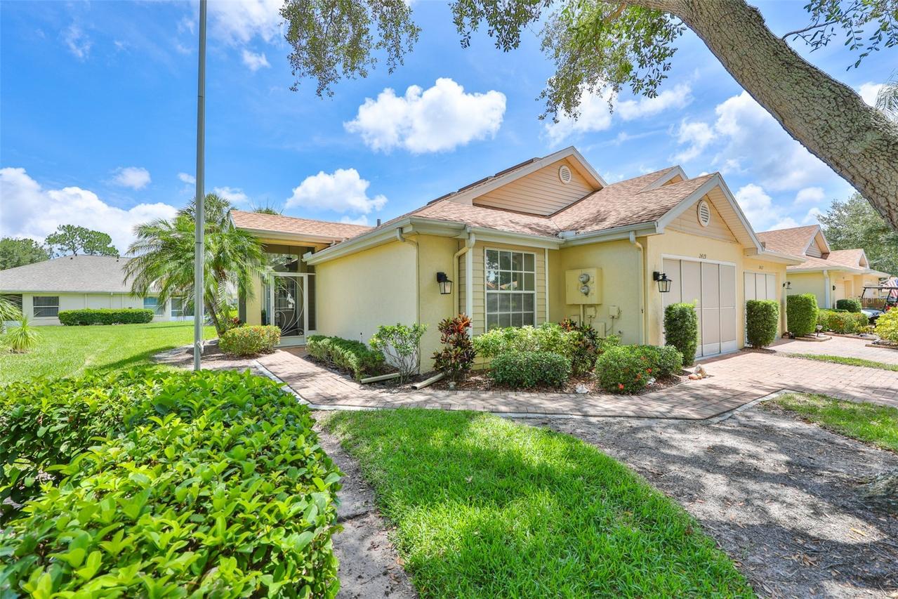 2429 New Haven Cir. #64, Sun City Center, FL 33573
