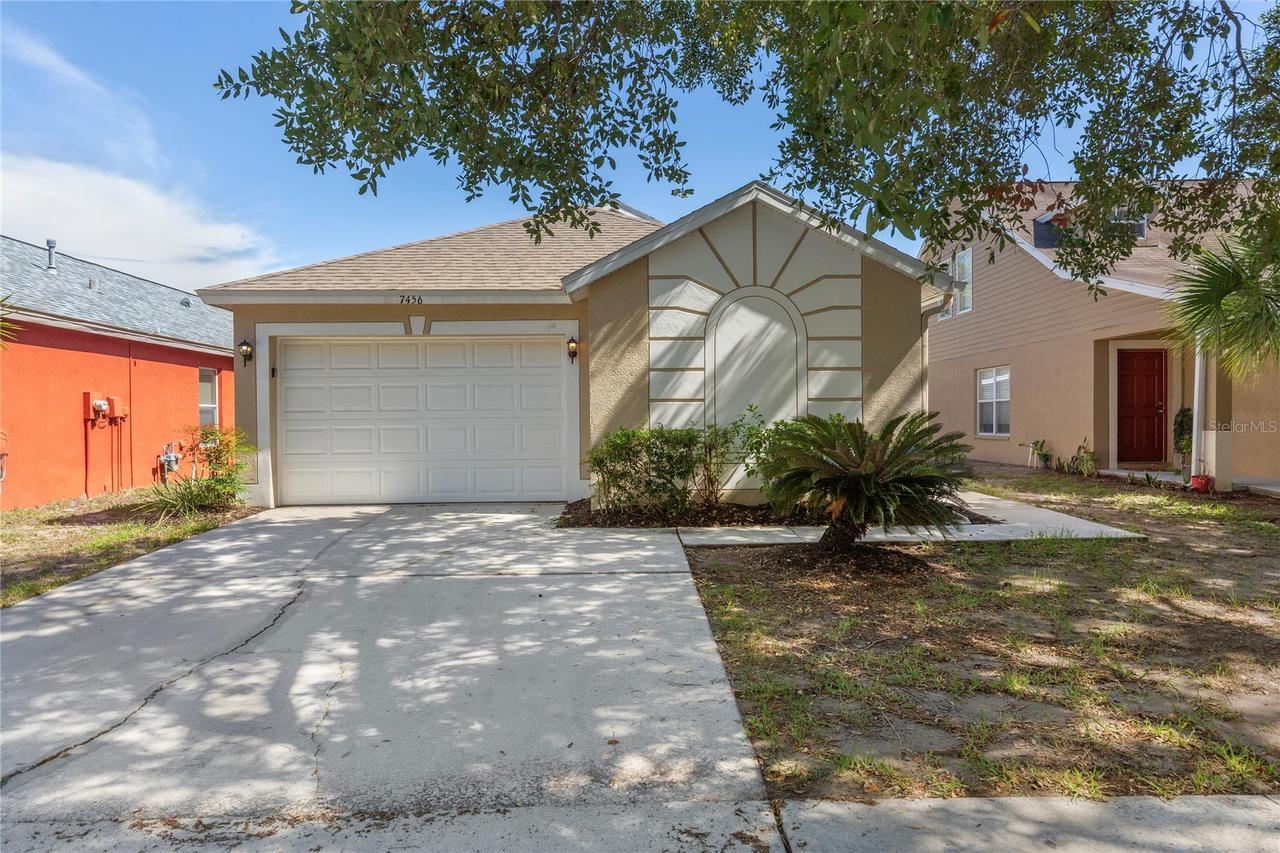 7456 Oxford Garden Cir., Apollo Beach, FL 33572