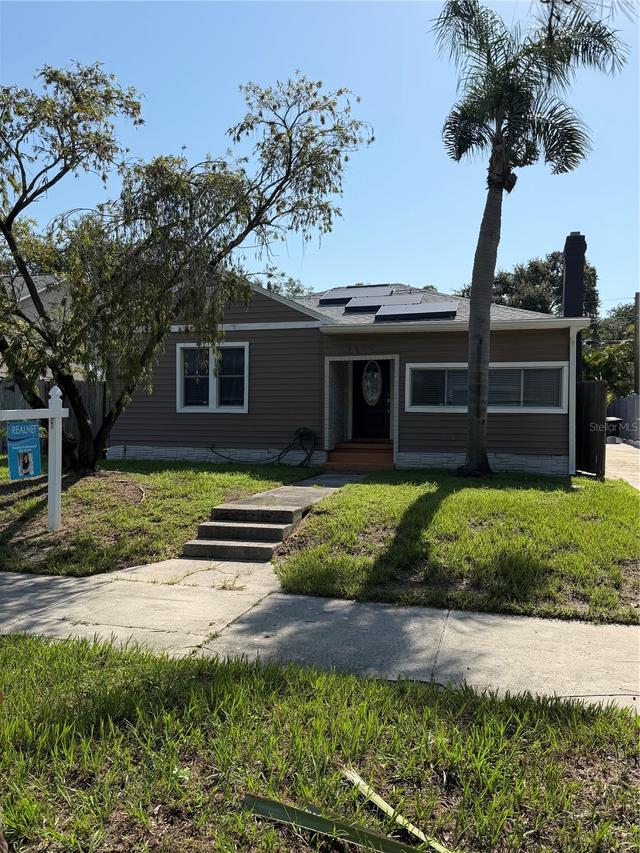 2219 16th St., St Petersburg, FL 33704