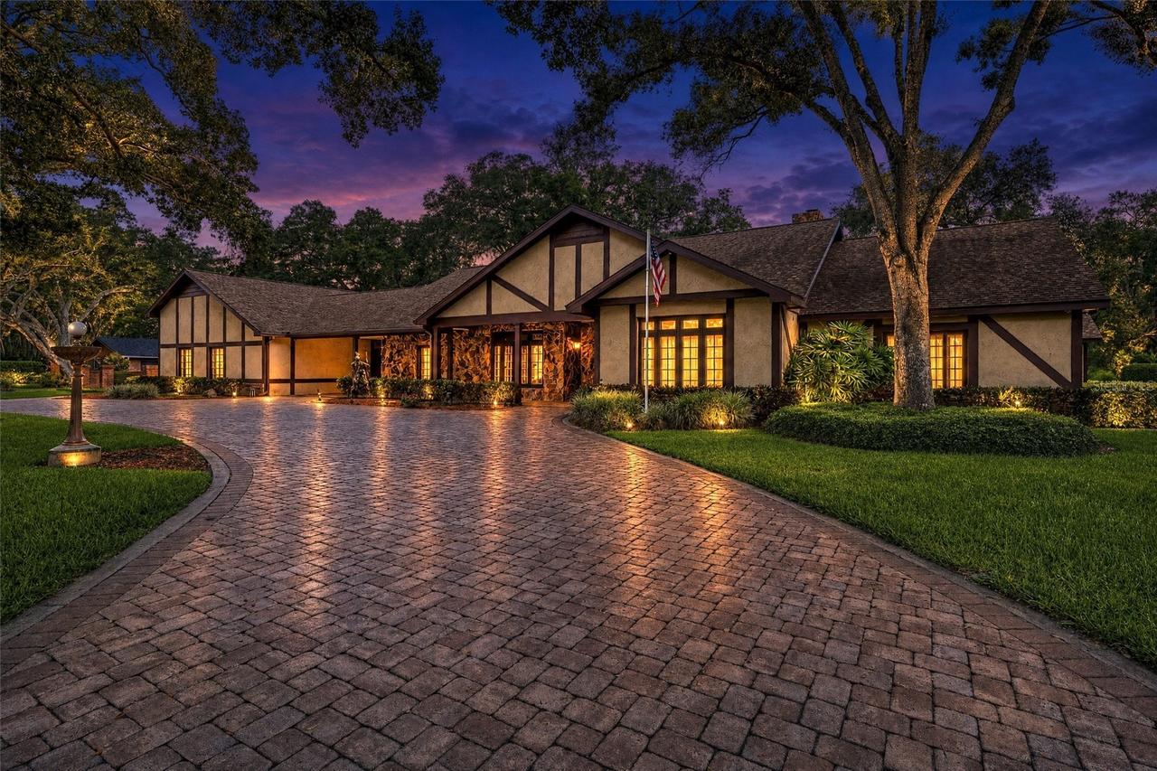 2160 Laurence Dr., Clearwater, FL 33764