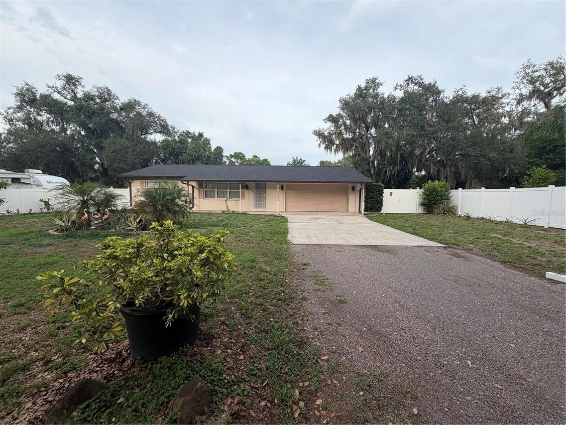 8009 Paulson Ln., Tampa, FL 33617