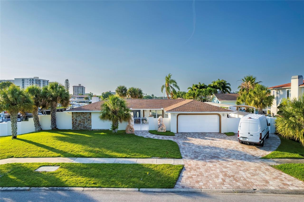320 Harbor Passage, Clearwater Beach, FL 33767