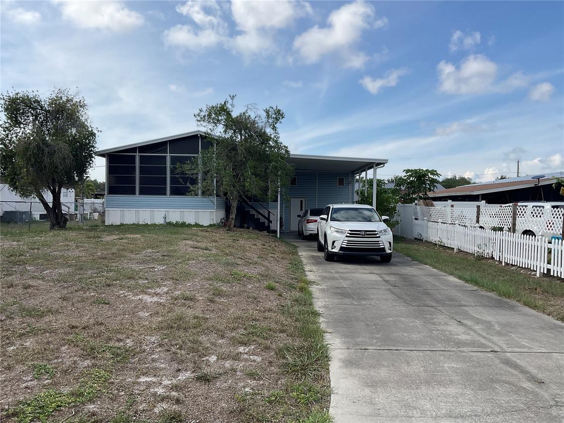 2607 Universal Dr., Ruskin, FL 33570
