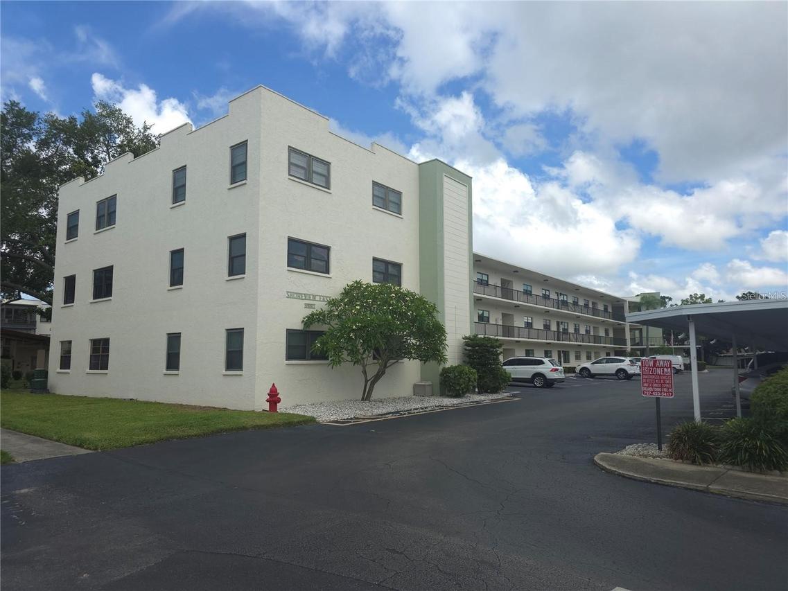 5980 Terrace Park Dr. #203, St Petersburg, FL 33709